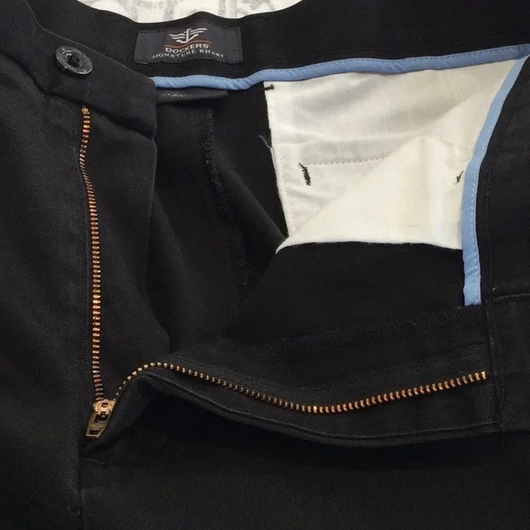 😎Dockers Signature Khaki men’s pants size 32 by 29. - Picture 7 of 13